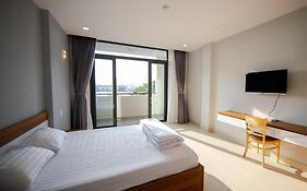 Hanh Trang Hotel  2*